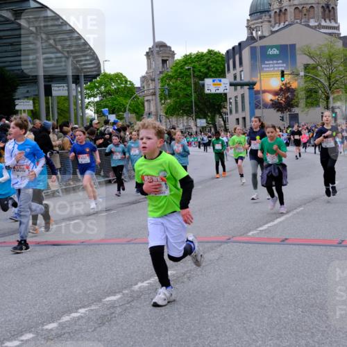 25.04.2026 - Das Zehntel Tim E. http://msf.ph/oto/9577638 25.04.2026 11:00:55 Ziel 5211, 5431, 5455, 5596, 5597, 5727, 5765, 6243, 6245, 6529, 6537, 6680, 6698, 6768, 6772, 6823, 7009, 7010, 7220, 7221, 7323, 7495, 7510, 7528, 7744, 7845 meine-sportfotos.de