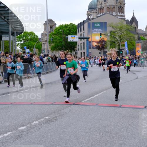 25.04.2026 - Das Zehntel Tim E. http://msf.ph/oto/9577643 25.04.2026 11:00:56 Ziel 5211, 5431, 5455, 5596, 5597, 5727, 5765, 5966, 6243, 6245, 6529, 6537, 6680, 6698, 6768, 6772, 6823, 7009, 7010, 7220, 7221, 7323, 7495, 7510, 7528, 7744, 7845 meine-sportfotos.de