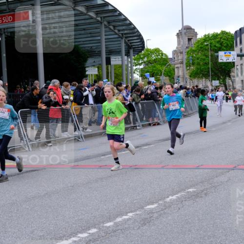 25.04.2026 - Das Zehntel Tim E. http://msf.ph/oto/9577657 25.04.2026 11:00:58 Ziel 5211, 5431, 5455, 5596, 5597, 5765, 5966, 6243, 6245, 6435, 6444, 6680, 6698, 6772, 6823, 7009, 7323, 7495, 7510, 7528, 7744, 7845 meine-sportfotos.de
