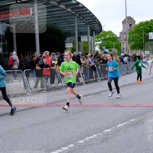 25.04.2026 - Das Zehntel Tim E. http://msf.ph/oto/9577659 25.04.2026 11:00:58 Ziel 5211, 5431, 5455, 5596, 5597, 5765, 5966, 6243, 6245, 6435, 6444, 6680, 6698, 6772, 6823, 7009, 7323, 7495, 7510, 7528, 7744, 7845 meine-sportfotos.de