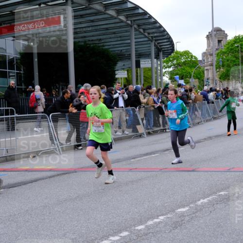 25.04.2026 - Das Zehntel Tim E. http://msf.ph/oto/9577661 25.04.2026 11:00:59 Ziel 5211, 5431, 5455, 5478, 5596, 5597, 5672, 5714, 5765, 5966, 6211, 6243, 6245, 6435, 6444, 6509, 6680, 6698, 7323, 7495, 7510, 7528, 7744, 7804, 7845 meine-sportfotos.de
