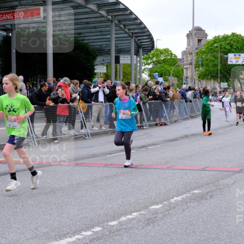 25.04.2026 - Das Zehntel Tim E. http://msf.ph/oto/9577663 25.04.2026 11:00:59 Ziel 5211, 5431, 5455, 5478, 5596, 5597, 5672, 5714, 5765, 5966, 6211, 6243, 6245, 6435, 6444, 6509, 6680, 6698, 7323, 7495, 7510, 7528, 7744, 7804, 7845 meine-sportfotos.de