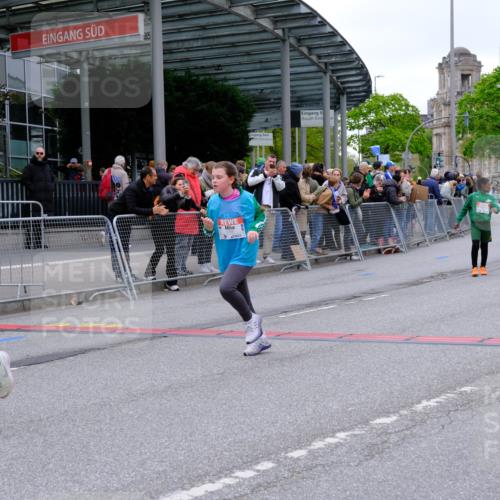 25.04.2026 - Das Zehntel Tim E. http://msf.ph/oto/9577667 25.04.2026 11:00:59 Ziel 5211, 5431, 5455, 5478, 5596, 5597, 5672, 5714, 5765, 5966, 6211, 6243, 6245, 6435, 6444, 6509, 6680, 6698, 7323, 7495, 7510, 7528, 7744, 7804, 7845 meine-sportfotos.de