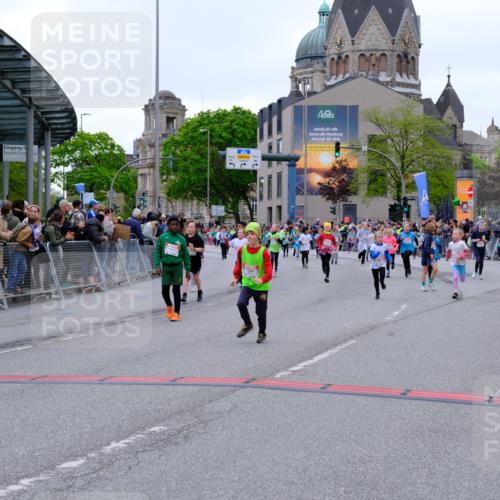 25.04.2026 - Das Zehntel Tim E. http://msf.ph/oto/9577669 25.04.2026 11:01:00 Ziel 5160, 5171, 5211, 5431, 5455, 5478, 5588, 5596, 5597, 5672, 5714, 5765, 5966, 6211, 6435, 6444, 6509, 6680, 6698, 7323, 7495, 7510, 7528, 7744, 7804, 7845, 7865 meine-sportfotos.de