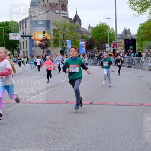25.04.2026 - Das Zehntel Tim E. http://msf.ph/oto/9577687 25.04.2026 11:01:04 Ziel 5160, 5171, 5478, 5588, 5672, 5714, 5765, 5950, 5966, 6211, 6435, 6444, 6509, 6575, 6594, 6656, 7304, 7323, 7495, 7510, 7528, 7671, 7676, 7804, 7865 meine-sportfotos.de