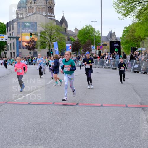 25.04.2026 - Das Zehntel Tim E. http://msf.ph/oto/9577697 25.04.2026 11:01:06 Ziel 5160, 5171, 5183, 5188, 5192, 5478, 5588, 5672, 5714, 5765, 5950, 5966, 6211, 6435, 6436, 6444, 6509, 6575, 6594, 6656, 7304, 7531, 7562, 7671, 7676, 7804, 7865 meine-sportfotos.de