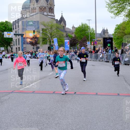 25.04.2026 - Das Zehntel Tim E. http://msf.ph/oto/9577699 25.04.2026 11:01:06 Ziel 5160, 5171, 5183, 5188, 5192, 5478, 5588, 5672, 5714, 5765, 5950, 5966, 6211, 6435, 6436, 6444, 6509, 6575, 6594, 6656, 7304, 7531, 7562, 7671, 7676, 7804, 7865 meine-sportfotos.de