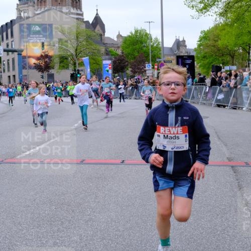 25.04.2026 - Das Zehntel Tim E. http://msf.ph/oto/9577713 25.04.2026 11:01:09 Ziel 5160, 5171, 5183, 5188, 5192, 5194, 5478, 5588, 5605, 5636, 5672, 5714, 5930, 5943, 5950, 6001, 6021, 6211, 6435, 6436, 6444, 6509, 6575, 6594, 6656, 7304, 7505, 7514, 7531, 7562, 7670, 7671, 7676, 7804, 7865 meine-sportfotos.de