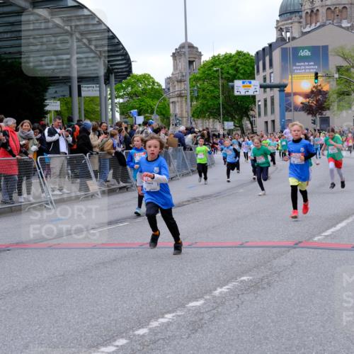 25.04.2026 - Das Zehntel Tim E. http://msf.ph/oto/9577739 25.04.2026 11:01:18 Ziel 5138, 5183, 5188, 5192, 5194, 5243, 5254, 5605, 5636, 5670, 5707, 5930, 5943, 6001, 6021, 6287, 6289, 6464, 6503, 6511, 6513, 6549, 6943, 7014, 7505, 7514, 7531, 7562, 7573, 7670, 7693, 7784 meine-sportfotos.de