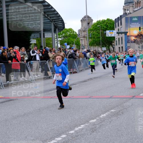25.04.2026 - Das Zehntel Tim E. http://msf.ph/oto/9577741 25.04.2026 11:01:18 Ziel 5138, 5183, 5188, 5192, 5194, 5243, 5254, 5605, 5636, 5670, 5707, 5930, 5943, 6001, 6021, 6287, 6289, 6464, 6503, 6511, 6513, 6549, 6943, 7014, 7505, 7514, 7531, 7562, 7573, 7670, 7693, 7784 meine-sportfotos.de