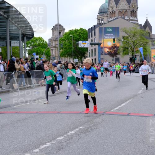 25.04.2026 - Das Zehntel Tim E. http://msf.ph/oto/9577746 25.04.2026 11:01:19 Ziel 5138, 5194, 5243, 5254, 5605, 5636, 5670, 5707, 5930, 5943, 6001, 6021, 6287, 6289, 6464, 6503, 6511, 6513, 6549, 6943, 7014, 7085, 7157, 7505, 7514, 7573, 7670, 7693, 7784 meine-sportfotos.de