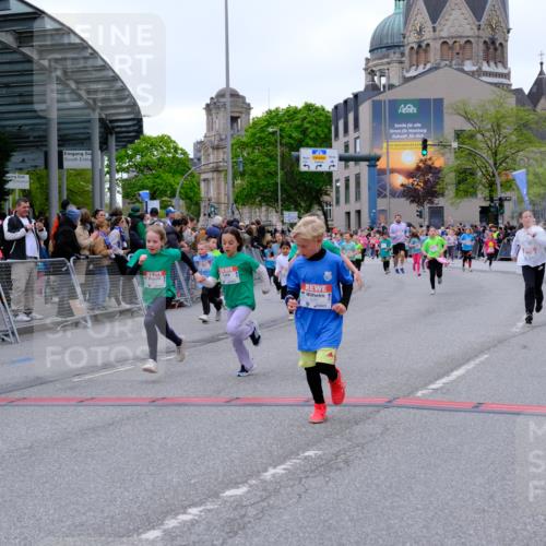 25.04.2026 - Das Zehntel Tim E. http://msf.ph/oto/9577748 25.04.2026 11:01:19 Ziel 5138, 5194, 5243, 5254, 5605, 5636, 5670, 5707, 5930, 5943, 6001, 6021, 6287, 6289, 6464, 6503, 6511, 6513, 6549, 6943, 7014, 7085, 7157, 7505, 7514, 7573, 7670, 7693, 7784 meine-sportfotos.de