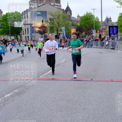 25.04.2026 - Das Zehntel Tim E. http://msf.ph/oto/9577756 25.04.2026 11:01:20 Ziel 5138, 5194, 5243, 5254, 5670, 5707, 5930, 5943, 5980, 6001, 6021, 6287, 6289, 6464, 6503, 6511, 6513, 6549, 6943, 7014, 7085, 7157, 7514, 7573, 7670, 7693, 7784 meine-sportfotos.de