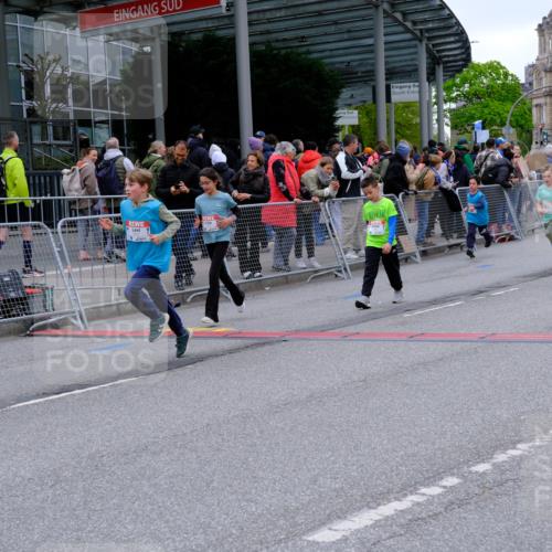 25.04.2026 - Das Zehntel Tim E. http://msf.ph/oto/9577766 25.04.2026 11:01:23 Ziel 5138, 5243, 5254, 5670, 5707, 5718, 5941, 5976, 5980, 6287, 6289, 6464, 6503, 6511, 6513, 6549, 6833, 6943, 7020, 7085, 7157, 7443, 7482, 7573, 7693, 7707, 7708, 7728, 7784 meine-sportfotos.de