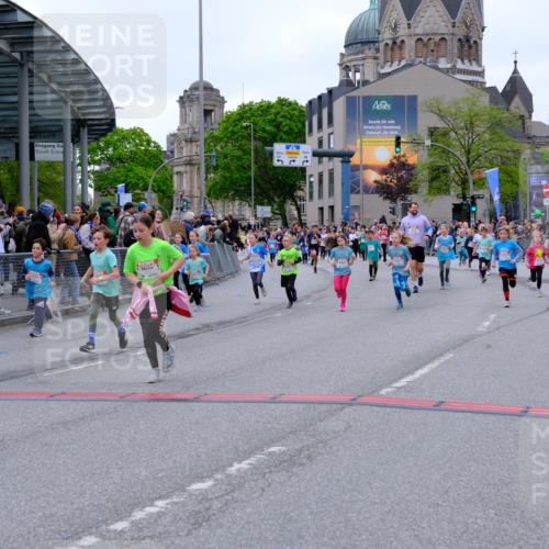 25.04.2026 - Das Zehntel Tim E. http://msf.ph/oto/9577767 25.04.2026 11:01:24 Ziel 5055, 5138, 5670, 5707, 5718, 5935, 5941, 5976, 5980, 6287, 6289, 6464, 6503, 6511, 6513, 6549, 6833, 6943, 7020, 7085, 7157, 7443, 7482, 7573, 7693, 7707, 7708, 7728, 7784 meine-sportfotos.de
