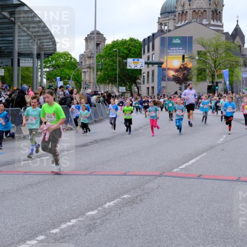 25.04.2026 - Das Zehntel Tim E. http://msf.ph/oto/9577770 25.04.2026 11:01:24 Ziel 5055, 5138, 5670, 5707, 5718, 5935, 5941, 5976, 5980, 6287, 6289, 6464, 6503, 6511, 6513, 6549, 6833, 6943, 7020, 7085, 7157, 7443, 7482, 7573, 7693, 7707, 7708, 7728, 7784 meine-sportfotos.de