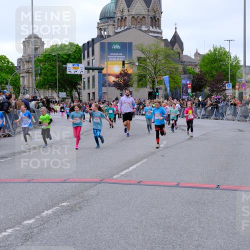 25.04.2026 - Das Zehntel Tim E. http://msf.ph/oto/9577772 25.04.2026 11:01:25 Ziel 5055, 5065, 5138, 5653, 5670, 5707, 5718, 5935, 5941, 5976, 5980, 6287, 6464, 6503, 6511, 6513, 6549, 6833, 7020, 7085, 7157, 7443, 7482, 7573, 7693, 7707, 7708, 7728 meine-sportfotos.de
