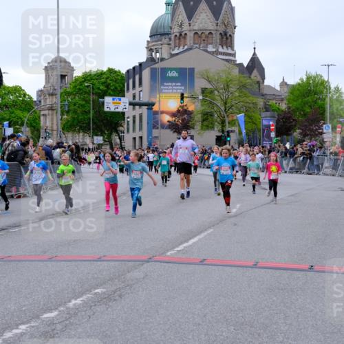 25.04.2026 - Das Zehntel Tim E. http://msf.ph/oto/9577774 25.04.2026 11:01:25 Ziel 5055, 5065, 5138, 5653, 5670, 5707, 5718, 5935, 5941, 5976, 5980, 6287, 6464, 6503, 6511, 6513, 6549, 6833, 7020, 7085, 7157, 7443, 7482, 7573, 7693, 7707, 7708, 7728 meine-sportfotos.de