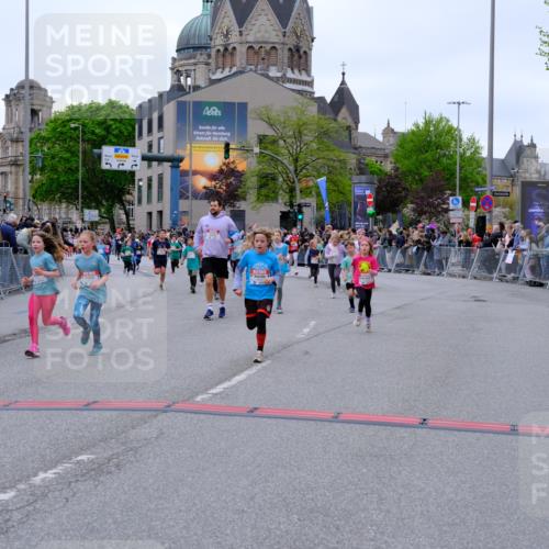 25.04.2026 - Das Zehntel Tim E. http://msf.ph/oto/9577775 25.04.2026 11:01:26 Ziel 5055, 5065, 5138, 5653, 5670, 5707, 5718, 5935, 5941, 5976, 5980, 5992, 6464, 6503, 6511, 6513, 6549, 6833, 7020, 7085, 7157, 7443, 7482, 7573, 7693, 7707, 7708, 7728 meine-sportfotos.de
