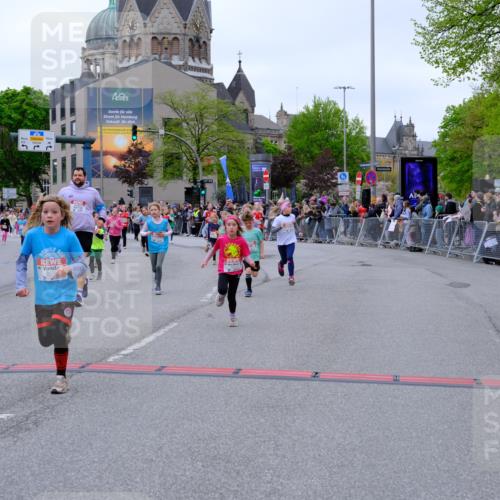 25.04.2026 - Das Zehntel Tim E. http://msf.ph/oto/9577783 25.04.2026 11:01:27 Ziel 5055, 5065, 5138, 5653, 5670, 5718, 5935, 5941, 5976, 5980, 5992, 6203, 6204, 6464, 6549, 6833, 7020, 7085, 7157, 7443, 7482, 7573, 7693, 7707, 7708, 7728 meine-sportfotos.de
