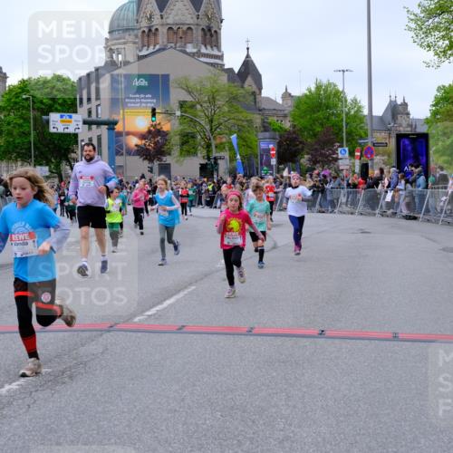 25.04.2026 - Das Zehntel Tim E. http://msf.ph/oto/9577786 25.04.2026 11:01:28 Ziel 5055, 5065, 5138, 5653, 5670, 5718, 5935, 5941, 5976, 5980, 5992, 6203, 6204, 6464, 6833, 7020, 7085, 7157, 7188, 7443, 7482, 7573, 7707, 7708, 7728 meine-sportfotos.de