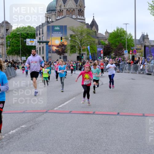 25.04.2026 - Das Zehntel Tim E. http://msf.ph/oto/9577789 25.04.2026 11:01:28 Ziel 5055, 5065, 5138, 5653, 5670, 5718, 5935, 5941, 5976, 5980, 5992, 6203, 6204, 6464, 6833, 7020, 7085, 7157, 7188, 7443, 7482, 7573, 7707, 7708, 7728 meine-sportfotos.de