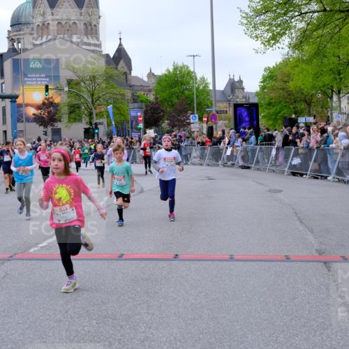 25.04.2026 - Das Zehntel Tim E. http://msf.ph/oto/9577792 25.04.2026 11:01:29 Ziel 5055, 5065, 5138, 5653, 5670, 5718, 5868, 5935, 5941, 5947, 5976, 5980, 5992, 6203, 6204, 6833, 7020, 7085, 7157, 7188, 7443, 7482, 7573, 7707, 7708, 7728 meine-sportfotos.de