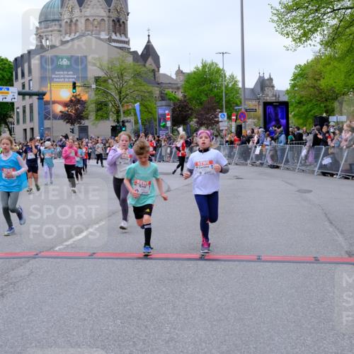 25.04.2026 - Das Zehntel Tim E. http://msf.ph/oto/9577801 25.04.2026 11:01:29 Ziel 5055, 5065, 5138, 5653, 5670, 5718, 5868, 5935, 5941, 5947, 5976, 5980, 5992, 6203, 6204, 6833, 7020, 7085, 7157, 7188, 7443, 7482, 7573, 7707, 7708, 7728 meine-sportfotos.de