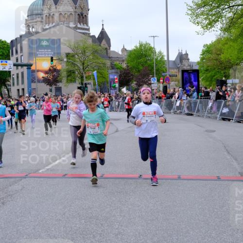 25.04.2026 - Das Zehntel Tim E. http://msf.ph/oto/9577804 25.04.2026 11:01:30 Ziel 5055, 5065, 5479, 5653, 5718, 5868, 5935, 5941, 5947, 5976, 5980, 5992, 6203, 6204, 6833, 7020, 7085, 7157, 7188, 7443, 7482, 7573, 7707, 7708, 7728 meine-sportfotos.de