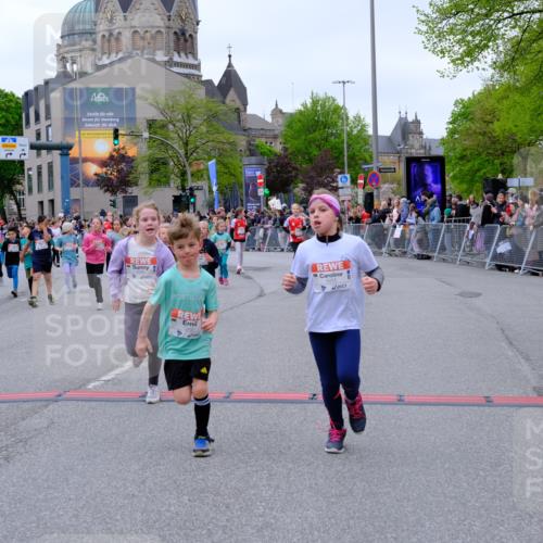 25.04.2026 - Das Zehntel Tim E. http://msf.ph/oto/9577808 25.04.2026 11:01:30 Ziel 5055, 5065, 5479, 5653, 5718, 5868, 5935, 5941, 5947, 5976, 5980, 5992, 6203, 6204, 6833, 7020, 7085, 7157, 7188, 7443, 7482, 7573, 7707, 7708, 7728 meine-sportfotos.de