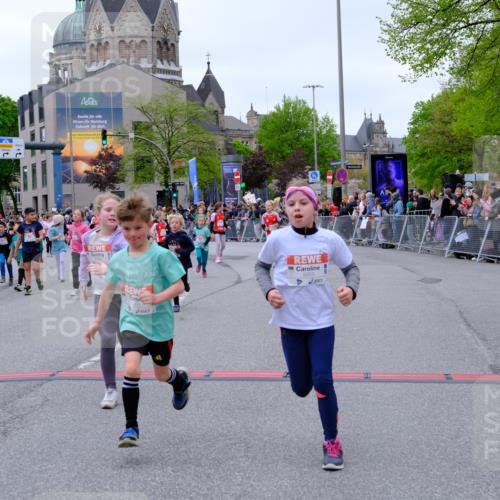 25.04.2026 - Das Zehntel Tim E. http://msf.ph/oto/9577810 25.04.2026 11:01:30 Ziel 5055, 5065, 5479, 5653, 5718, 5868, 5935, 5941, 5947, 5976, 5980, 5992, 6203, 6204, 6833, 7020, 7085, 7157, 7188, 7443, 7482, 7573, 7707, 7708, 7728 meine-sportfotos.de