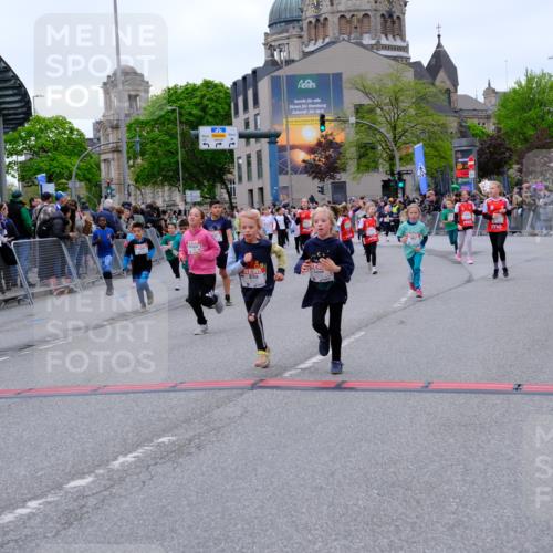 25.04.2026 - Das Zehntel Tim E. http://msf.ph/oto/9577813 25.04.2026 11:01:32 Ziel 5055, 5065, 5310, 5312, 5369, 5479, 5491, 5653, 5664, 5718, 5868, 5935, 5941, 5947, 5976, 5980, 5992, 6203, 6204, 6453, 6833, 7020, 7188, 7443, 7482, 7502, 7542, 7707, 7708, 7728, 7789, 7920 meine-sportfotos.de