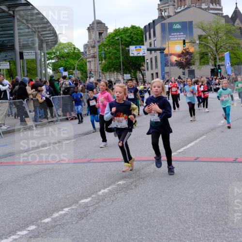 25.04.2026 - Das Zehntel Tim E. http://msf.ph/oto/9577819 25.04.2026 11:01:32 Ziel 5055, 5065, 5310, 5312, 5369, 5479, 5491, 5653, 5664, 5718, 5868, 5935, 5941, 5947, 5976, 5980, 5992, 6203, 6204, 6453, 6833, 7020, 7188, 7443, 7482, 7502, 7542, 7707, 7708, 7728, 7789, 7920 meine-sportfotos.de