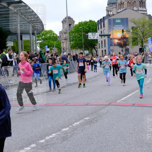 25.04.2026 - Das Zehntel Tim E. http://msf.ph/oto/9577827 25.04.2026 11:01:34 Ziel 5055, 5065, 5118, 5310, 5312, 5313, 5369, 5479, 5491, 5653, 5664, 5868, 5935, 5941, 5947, 5976, 5992, 6203, 6204, 6453, 6760, 6833, 7020, 7188, 7443, 7482, 7502, 7542, 7707, 7708, 7728, 7789, 7920 meine-sportfotos.de