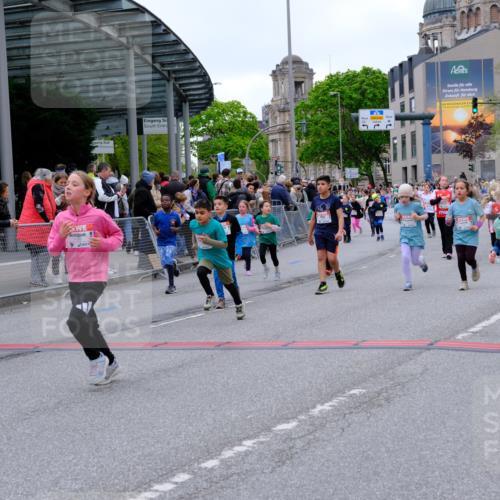 25.04.2026 - Das Zehntel Tim E. http://msf.ph/oto/9577830 25.04.2026 11:01:34 Ziel 5055, 5065, 5118, 5310, 5312, 5313, 5369, 5479, 5491, 5653, 5664, 5868, 5935, 5941, 5947, 5976, 5992, 6203, 6204, 6453, 6760, 6833, 7020, 7188, 7443, 7482, 7502, 7542, 7707, 7708, 7728, 7789, 7920 meine-sportfotos.de