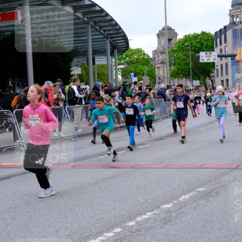 25.04.2026 - Das Zehntel Tim E. http://msf.ph/oto/9577831 25.04.2026 11:01:34 Ziel 5055, 5065, 5118, 5310, 5312, 5313, 5369, 5479, 5491, 5653, 5664, 5868, 5935, 5941, 5947, 5976, 5992, 6203, 6204, 6453, 6760, 6833, 7020, 7188, 7443, 7482, 7502, 7542, 7707, 7708, 7728, 7789, 7920 meine-sportfotos.de