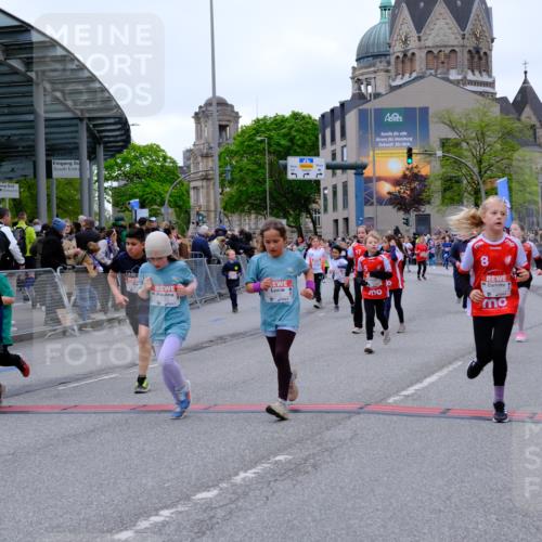 25.04.2026 - Das Zehntel Tim E. http://msf.ph/oto/9577841 25.04.2026 11:01:36 Ziel 5055, 5065, 5118, 5310, 5312, 5313, 5314, 5321, 5369, 5479, 5491, 5653, 5664, 5868, 5935, 5947, 5992, 6203, 6204, 6453, 6760, 6767, 7188, 7502, 7542, 7789, 7920 meine-sportfotos.de