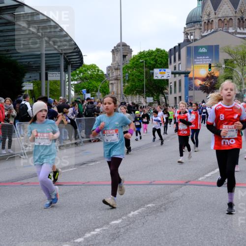 25.04.2026 - Das Zehntel Tim E. http://msf.ph/oto/9577847 25.04.2026 11:01:36 Ziel 5055, 5065, 5118, 5310, 5312, 5313, 5314, 5321, 5369, 5479, 5491, 5653, 5664, 5868, 5935, 5947, 5992, 6203, 6204, 6453, 6760, 6767, 7188, 7502, 7542, 7789, 7920 meine-sportfotos.de