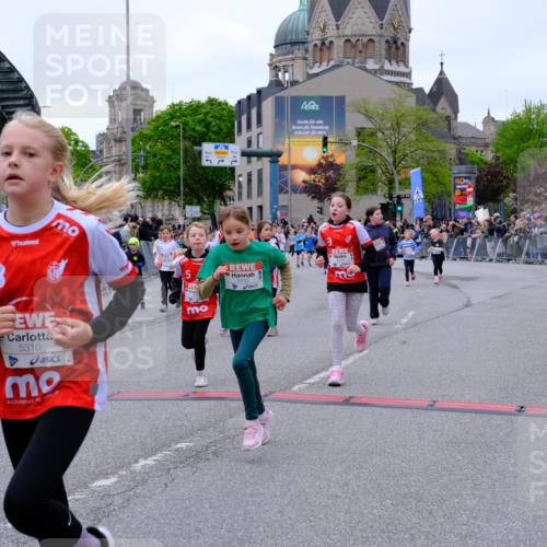 25.04.2026 - Das Zehntel Tim E. http://msf.ph/oto/9577850 25.04.2026 11:01:38 Ziel 5118, 5310, 5312, 5313, 5314, 5321, 5369, 5479, 5491, 5664, 5868, 5947, 5992, 6170, 6203, 6204, 6453, 6582, 6595, 6688, 6725, 6760, 6767, 7188, 7502, 7542, 7789, 7920 meine-sportfotos.de