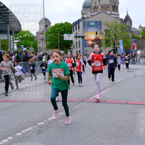 25.04.2026 - Das Zehntel Tim E. http://msf.ph/oto/9577853 25.04.2026 11:01:38 Ziel 5118, 5310, 5312, 5313, 5314, 5321, 5369, 5479, 5491, 5664, 5868, 5947, 5992, 6170, 6203, 6204, 6453, 6582, 6595, 6688, 6725, 6760, 6767, 7188, 7502, 7542, 7789, 7920 meine-sportfotos.de