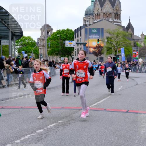 25.04.2026 - Das Zehntel Tim E. http://msf.ph/oto/9577857 25.04.2026 11:01:39 Ziel 5118, 5310, 5312, 5313, 5314, 5321, 5369, 5479, 5491, 5664, 5868, 5947, 6170, 6203, 6204, 6453, 6569, 6578, 6582, 6595, 6688, 6725, 6760, 6767, 6992, 7001, 7188, 7502, 7542, 7789, 7920 meine-sportfotos.de