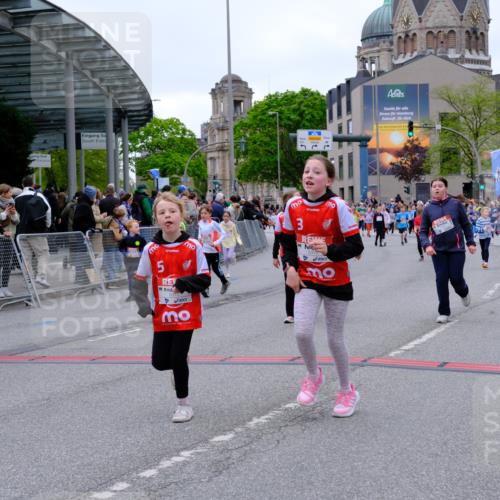 25.04.2026 - Das Zehntel Tim E. http://msf.ph/oto/9577860 25.04.2026 11:01:39 Ziel 5118, 5310, 5312, 5313, 5314, 5321, 5369, 5479, 5491, 5664, 5868, 5947, 6170, 6203, 6204, 6453, 6569, 6578, 6582, 6595, 6688, 6725, 6760, 6767, 6992, 7001, 7188, 7502, 7542, 7789, 7920 meine-sportfotos.de