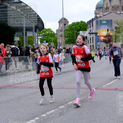 25.04.2026 - Das Zehntel Tim E. http://msf.ph/oto/9577861 25.04.2026 11:01:39 Ziel 5118, 5310, 5312, 5313, 5314, 5321, 5369, 5479, 5491, 5664, 5868, 5947, 6170, 6203, 6204, 6453, 6569, 6578, 6582, 6595, 6688, 6725, 6760, 6767, 6992, 7001, 7188, 7502, 7542, 7789, 7920 meine-sportfotos.de