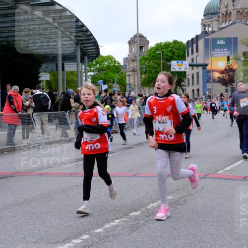 25.04.2026 - Das Zehntel Tim E. http://msf.ph/oto/9577862 25.04.2026 11:01:39 Ziel 5118, 5310, 5312, 5313, 5314, 5321, 5369, 5479, 5491, 5664, 5868, 5947, 6170, 6203, 6204, 6453, 6569, 6578, 6582, 6595, 6688, 6725, 6760, 6767, 6992, 7001, 7188, 7502, 7542, 7789, 7920 meine-sportfotos.de