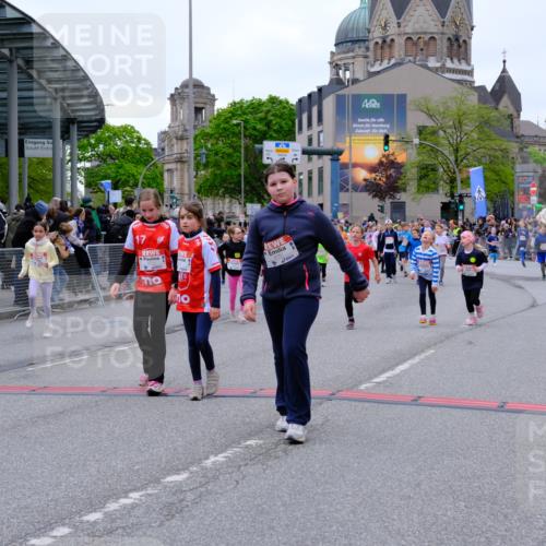 25.04.2026 - Das Zehntel Tim E. http://msf.ph/oto/9577871 25.04.2026 11:01:41 Ziel 5118, 5131, 5133, 5310, 5312, 5313, 5314, 5321, 5369, 5479, 5491, 5664, 5868, 5947, 6170, 6453, 6569, 6578, 6582, 6595, 6688, 6725, 6760, 6767, 6992, 7001, 7502, 7542, 7789, 7920 meine-sportfotos.de