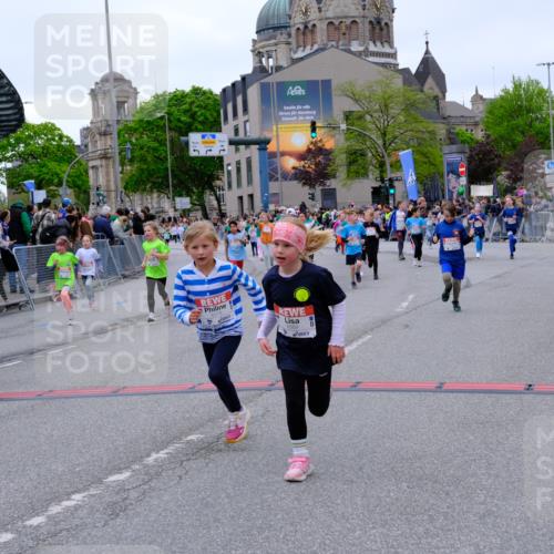 25.04.2026 - Das Zehntel Tim E. http://msf.ph/oto/9577884 25.04.2026 11:01:45 Ziel 5118, 5131, 5133, 5147, 5242, 5253, 5313, 5314, 5321, 5363, 6170, 6396, 6569, 6578, 6582, 6595, 6688, 6689, 6690, 6725, 6731, 6760, 6767, 6827, 6846, 6992, 7001, 7776 meine-sportfotos.de