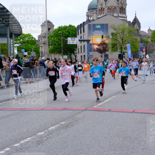 25.04.2026 - Das Zehntel Tim E. http://msf.ph/oto/9577896 25.04.2026 11:01:49 Ziel 5131, 5133, 5147, 5149, 5242, 5253, 5359, 5361, 5363, 6170, 6233, 6254, 6396, 6569, 6578, 6582, 6595, 6688, 6689, 6690, 6725, 6731, 6827, 6846, 6992, 7001, 7642, 7776, 7924 meine-sportfotos.de