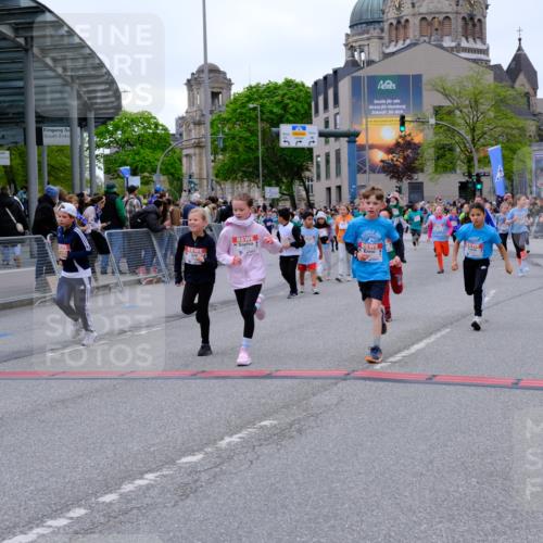 25.04.2026 - Das Zehntel Tim E. http://msf.ph/oto/9577898 25.04.2026 11:01:49 Ziel 5131, 5133, 5147, 5149, 5242, 5253, 5359, 5361, 5363, 6170, 6233, 6254, 6396, 6569, 6578, 6582, 6595, 6688, 6689, 6690, 6725, 6731, 6827, 6846, 6992, 7001, 7642, 7776, 7924 meine-sportfotos.de
