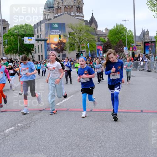 25.04.2026 - Das Zehntel Tim E. http://msf.ph/oto/9577918 25.04.2026 11:01:53 Ziel 5076, 5147, 5149, 5157, 5220, 5242, 5253, 5359, 5361, 5363, 5462, 5465, 5882, 6223, 6233, 6254, 6396, 6398, 6405, 6689, 6690, 6731, 6827, 6846, 7428, 7434, 7581, 7617, 7642, 7667, 7769, 7773, 7776, 7924, 7974, 7997 meine-sportfotos.de