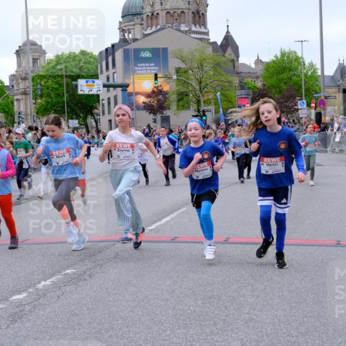 25.04.2026 - Das Zehntel Tim E. http://msf.ph/oto/9577920 25.04.2026 11:01:53 Ziel 5076, 5147, 5149, 5157, 5220, 5242, 5253, 5359, 5361, 5363, 5462, 5465, 5882, 6223, 6233, 6254, 6396, 6398, 6405, 6689, 6690, 6731, 6827, 6846, 7428, 7434, 7581, 7617, 7642, 7667, 7769, 7773, 7776, 7924, 7974, 7997 meine-sportfotos.de